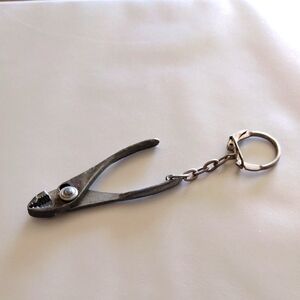 Novelty Miniature Slip Joint Metal Pliers Keyring Keychain